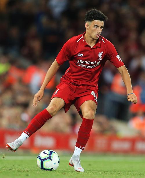 首开记录，埃斯特旺当选与塞内加尔一役巴西队内最佳球员