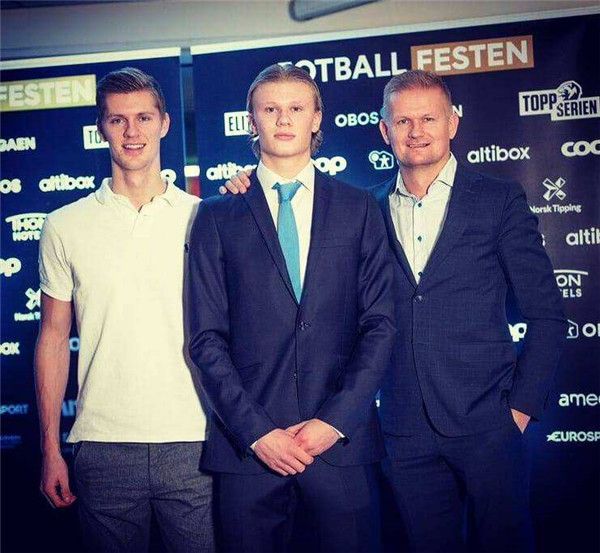 天津日报：联赛收官战将有约3000名申花球迷到天津观战助威（天津日报：联赛收官战约3000名申花球迷将赴津观赛助威）