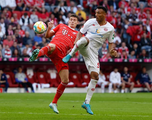 图片报：努贝尔能否留在斯图加特和他是否会大降薪有很大关系