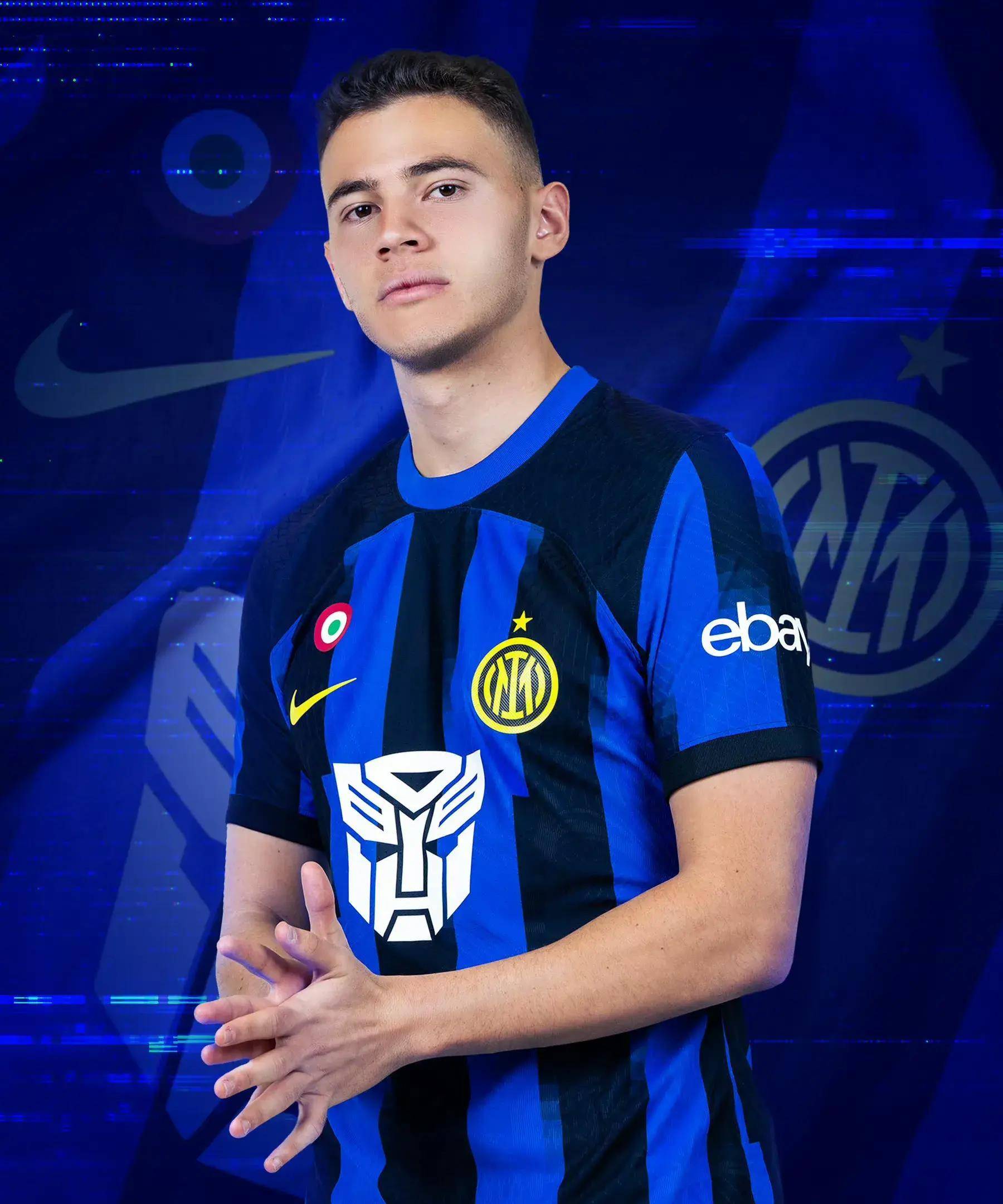 单场打入两粒头球，孔德是欧冠改制以来巴萨球员第一人（孔德单场梅开二度皆为头球，创欧冠改制后巴萨队史首例）