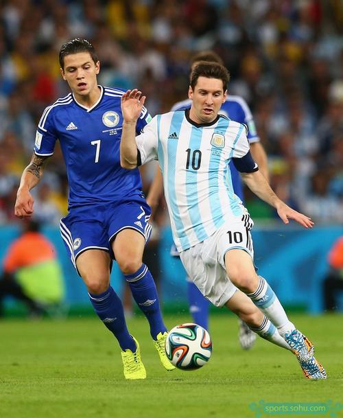 托特纳姆热刺被告知，他们“最大的错误”可以通过一月份引进明星中场球员来解决。