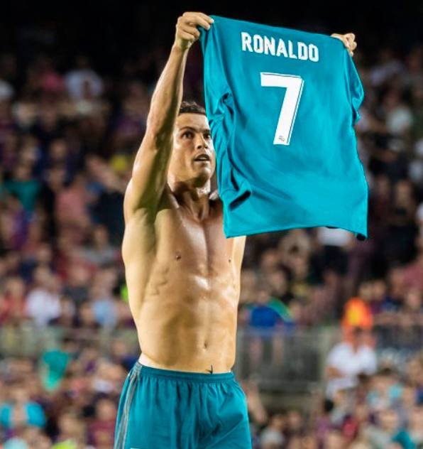 米体：AC米兰首选与迈尼昂续约，两法甲球员是其备选（米体：米兰优先与迈尼昂续约，另有两名法甲球员作为备选）