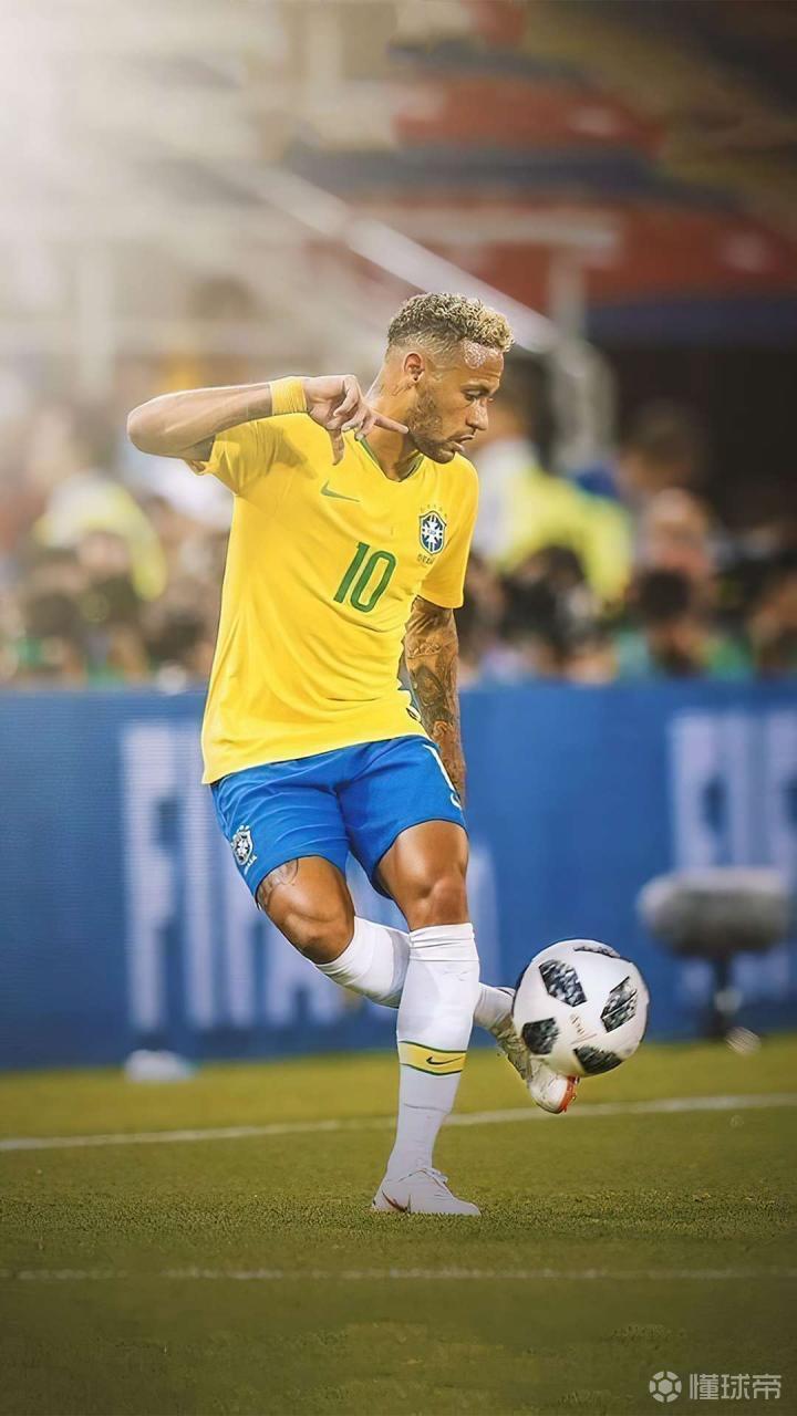 足坛一夜动态：曼城豪取19连胜，巴萨逆转马竞，纽卡热刺互相伤害